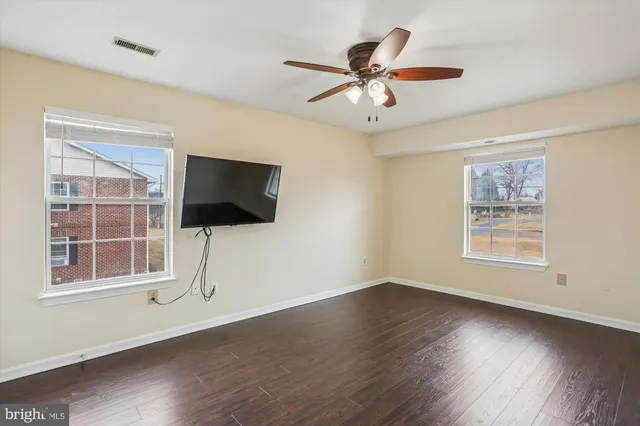 $244,999 | 3856 Shadywood Drive, Unit 3B, Jefferson, MD 21755