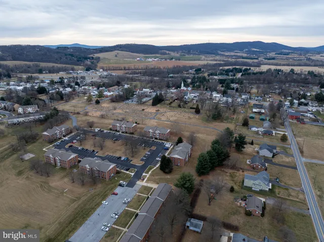 $244,999 | 3856 Shadywood Drive, Unit 3B, Jefferson, MD 21755