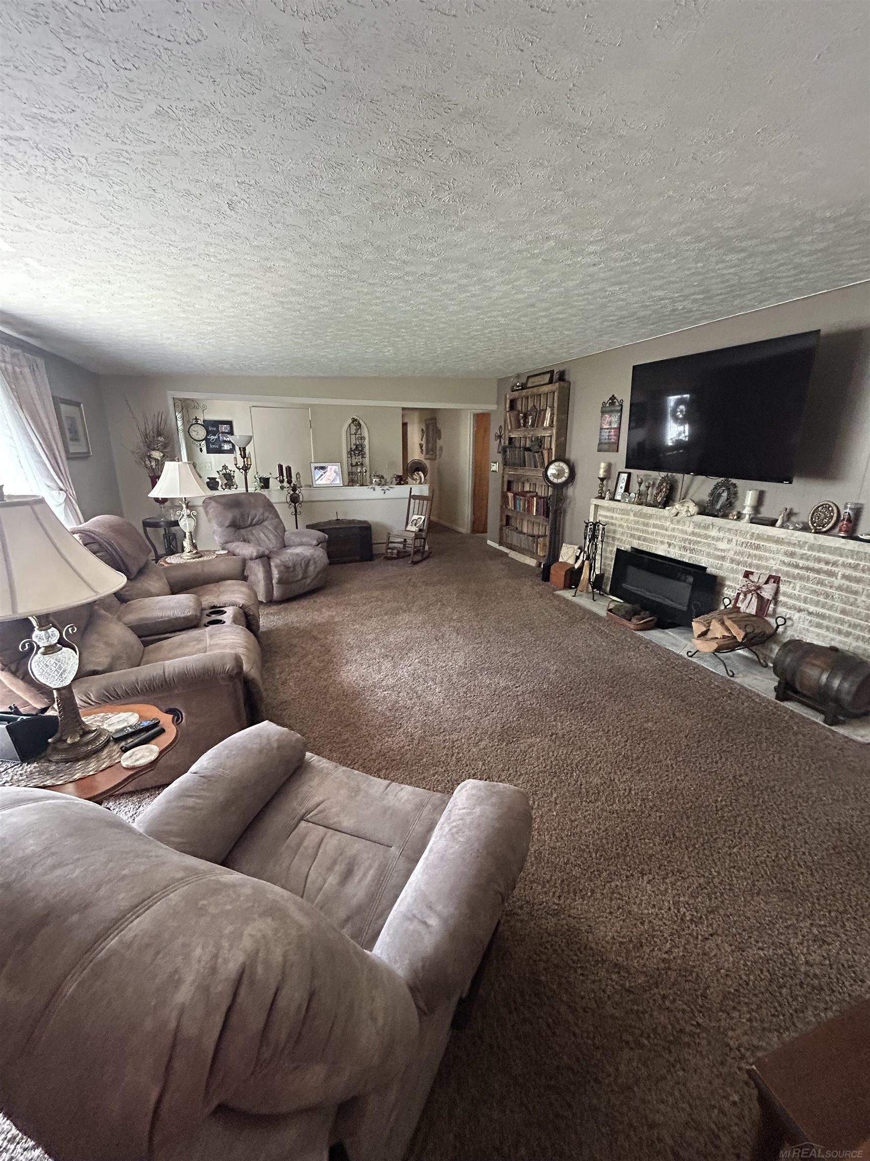 830 West 3rd Street Pinconning, MI 48650 - Photo 14 of 39