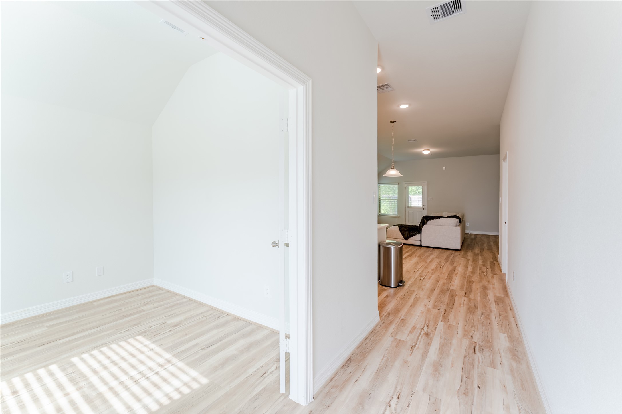 8439 Red Shiner Way Fulshear, TX 77441 - Photo 6 of 26 Foyer