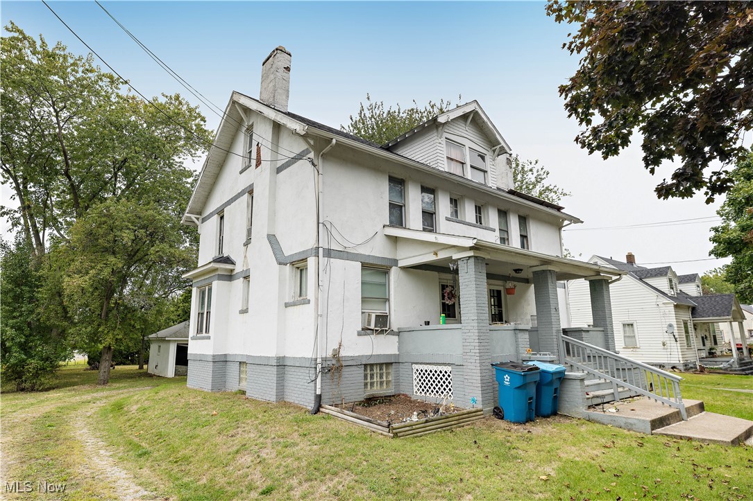 324 Root Road Lorain, OH 44052 - Photo 4 of 38