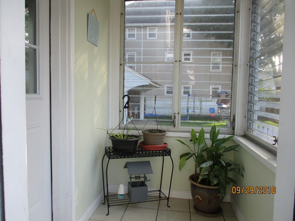 103 Niagara Street Fall River, MA 02721 - Photo 6 of 30