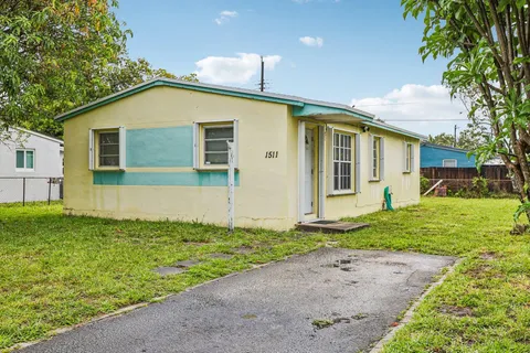 $349,999 | 1511 North 70th Terrace, Hollywood, FL 33024