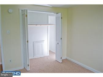 934 Collings Road Camden, NJ 08104 - Photo 6 of 12