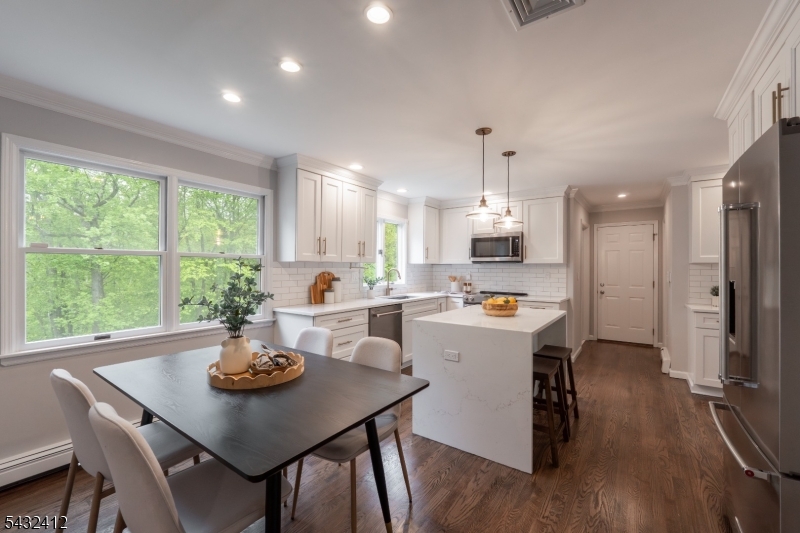 10 Golden Corner Way Randolph, NJ 07869 - Photo 7 of 32