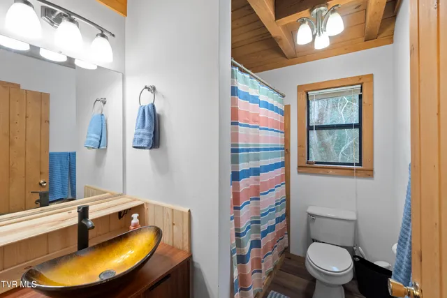 $375,000 | 13660 Asheville Highway, Greeneville, TN 37743