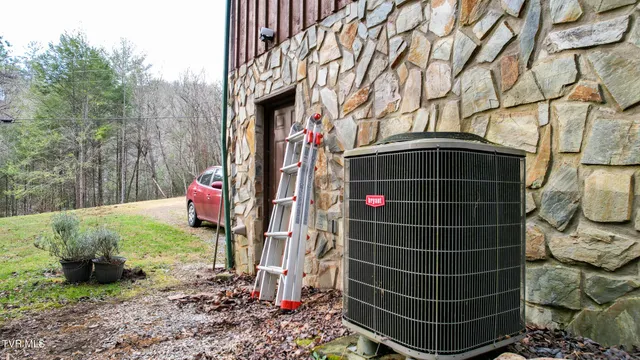 $375,000 | 13660 Asheville Highway, Greeneville, TN 37743