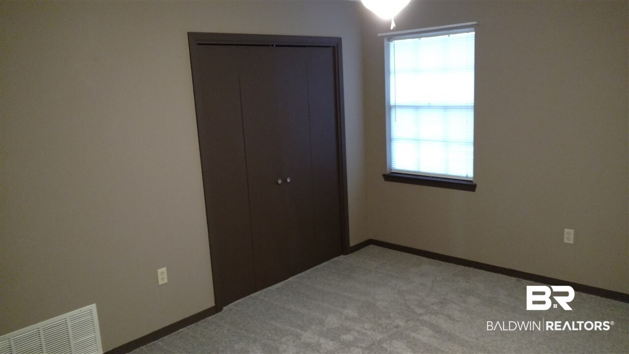 7958 Hilltop Street Mobile, AL 36619 - Photo 8 of 25
