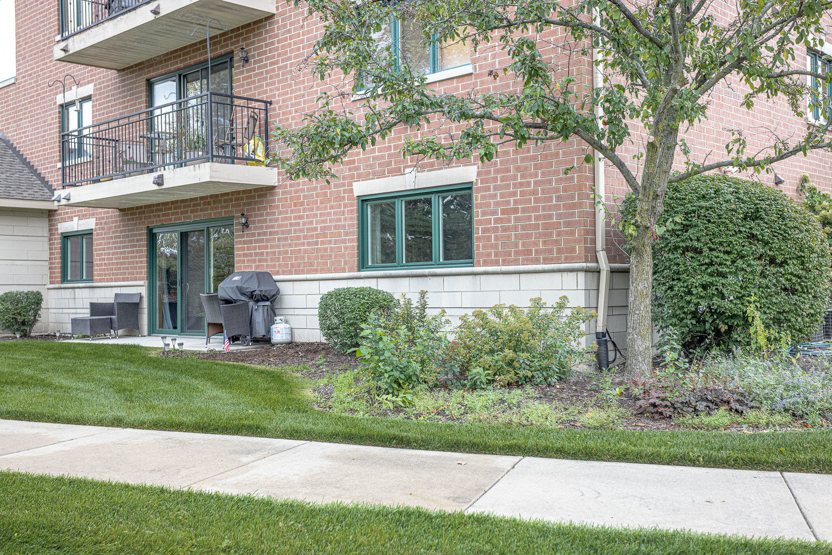 6830 Winding Trail, Unit 102 Oak Forest, IL 60452 - Photo 2 of 34