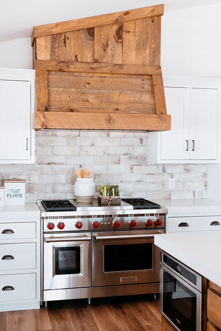 281 North Snipehollow Road Elizabeth, IL 61028 - Photo 14 of 68 a stove top oven sitting inside of a kitchen