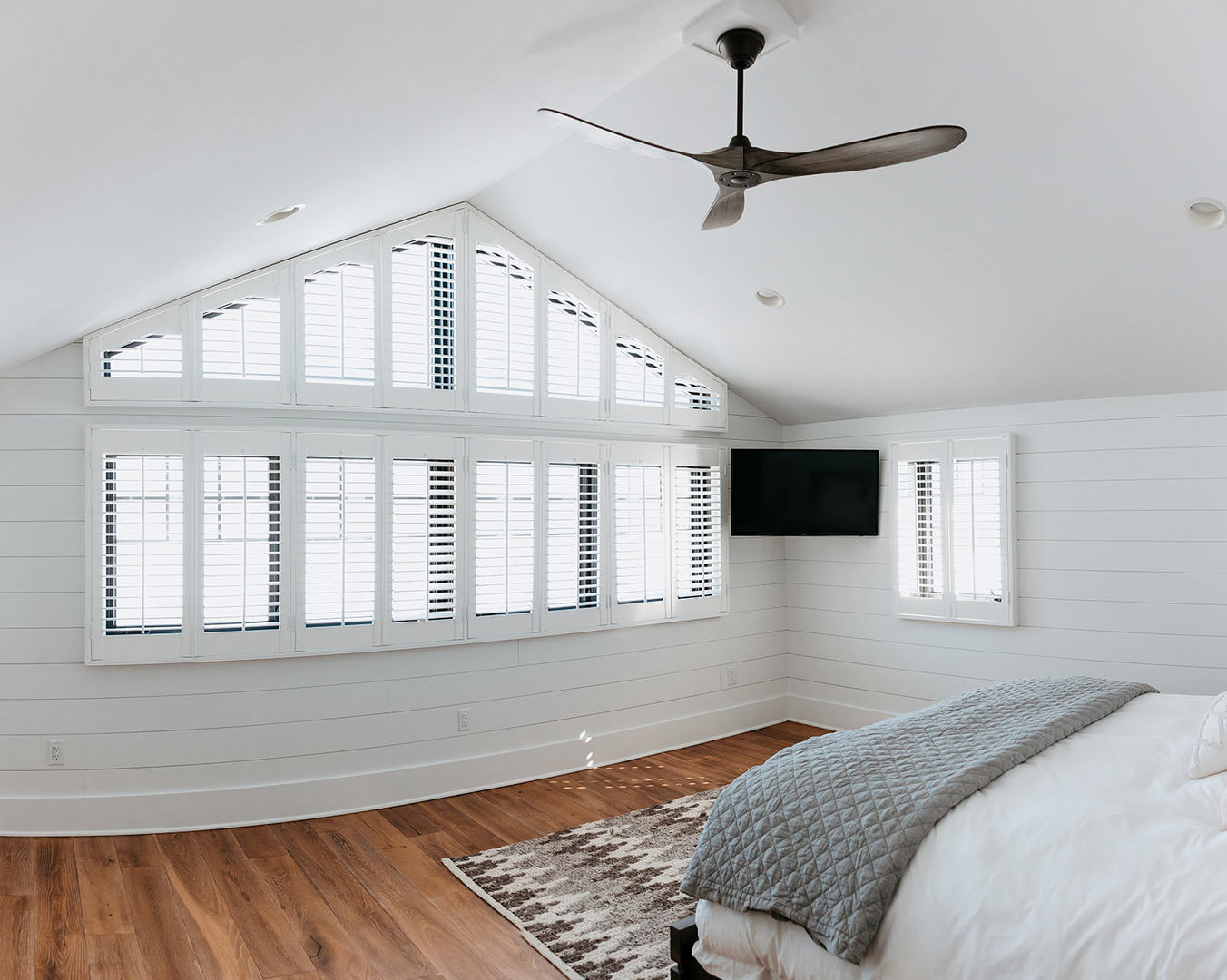 281 North Snipehollow Road Elizabeth, IL 61028 - Photo 39 of 68 a bedroom with a bed and a window