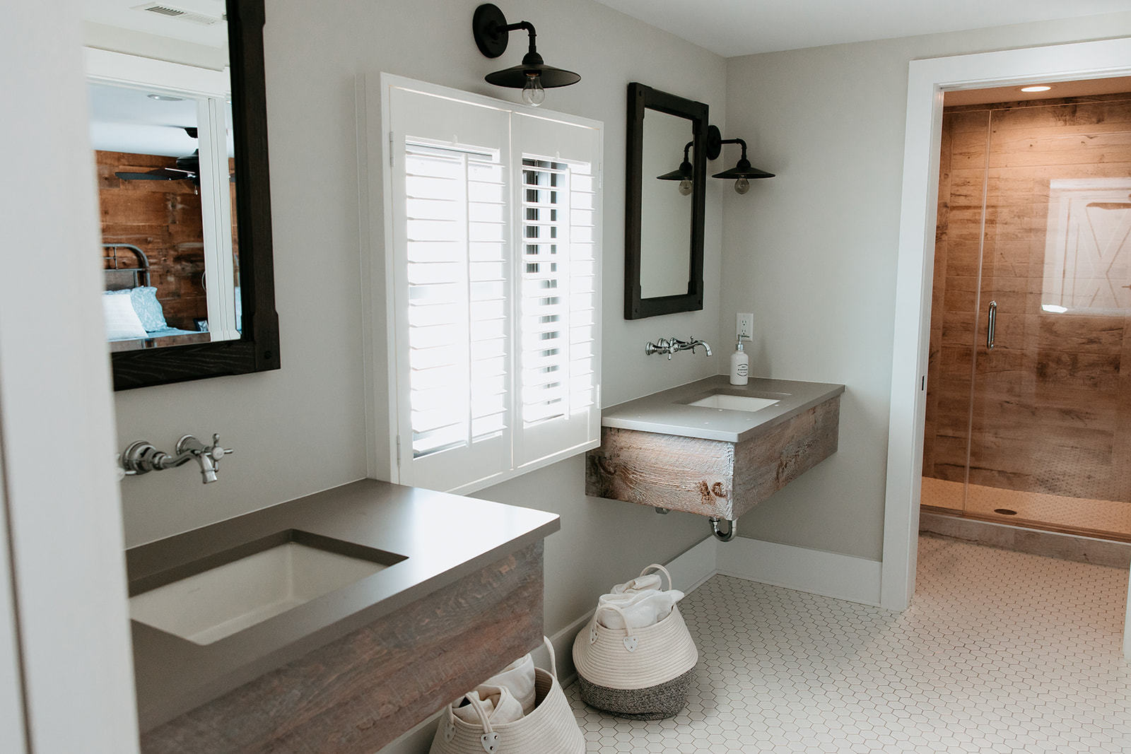 281 North Snipehollow Road Elizabeth, IL 61028 - Photo 44 of 68 a bathroom with a sink and a mirror