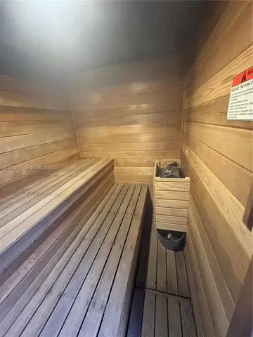 $859,900 | 1920 South Ocean Drive, Unit 6A, Hallandale Beach, FL 33009