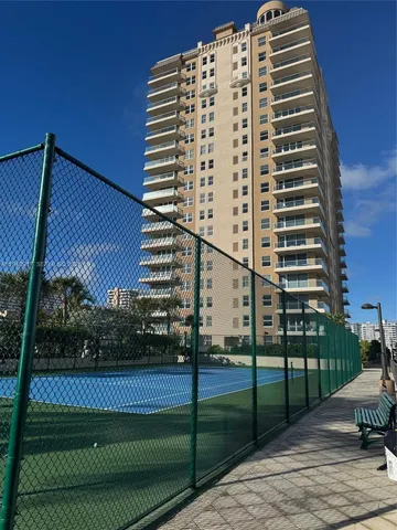 $859,900 | 1920 South Ocean Drive, Unit 6A, Hallandale Beach, FL 33009