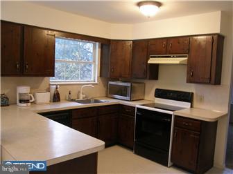 1733 Brandywine Road Allentown, PA 18104 - Photo 5 of 12 Gallery Image 5