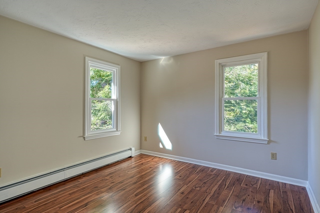 39 Wight Street Waltham, MA 02452 - Photo 19 of 33