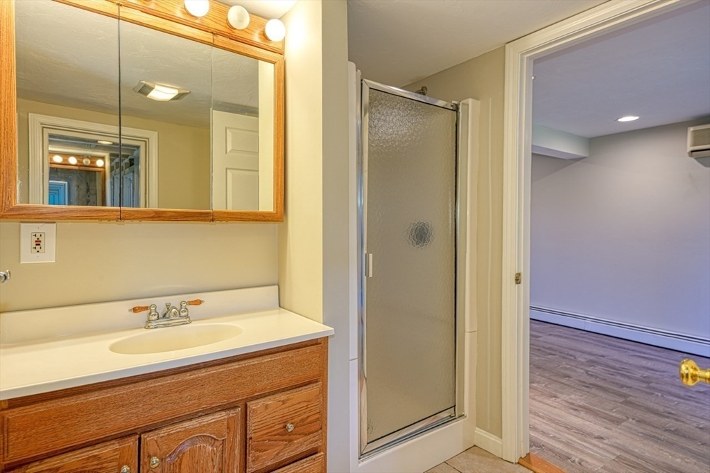 39 Wight Street Waltham, MA 02452 - Photo 21 of 33