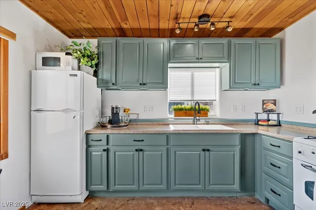 $419,000 | 4 Camp Bonanza Road, Cold Creek, NV 89124