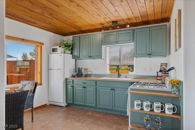 $419,000 | 4 Camp Bonanza Road, Cold Creek, NV 89124