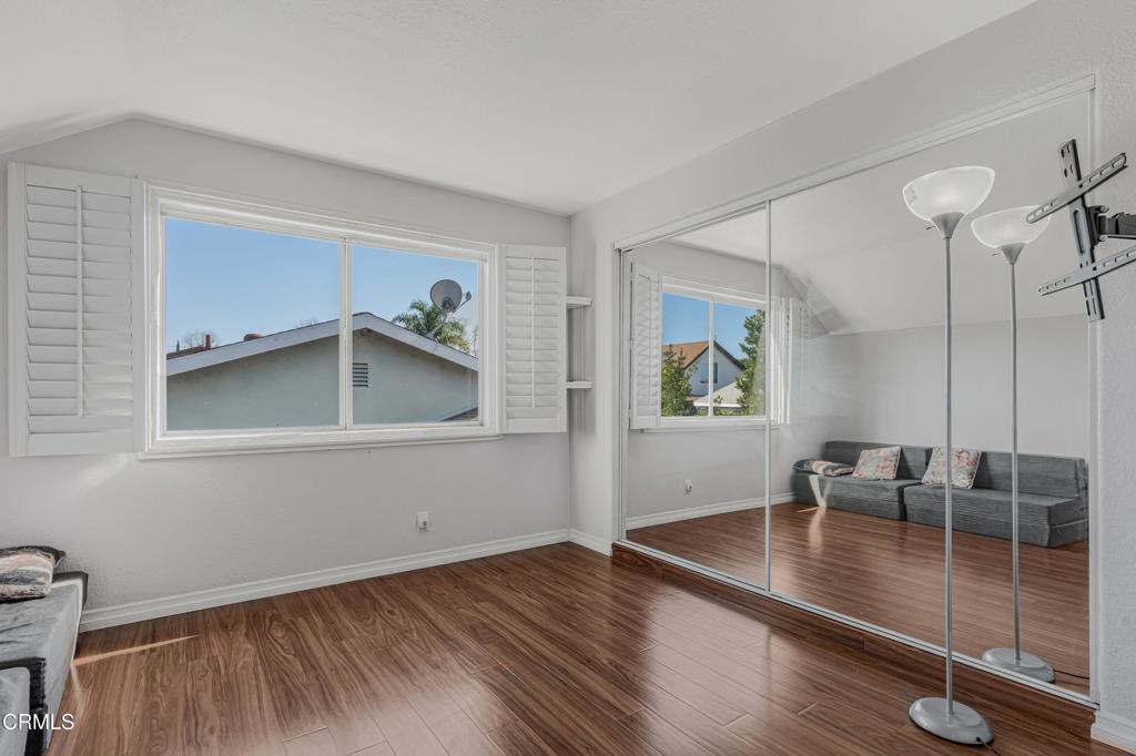 1805 Hillary Court Simi Valley, CA 93065 - Photo 20 of 38 NBM07996