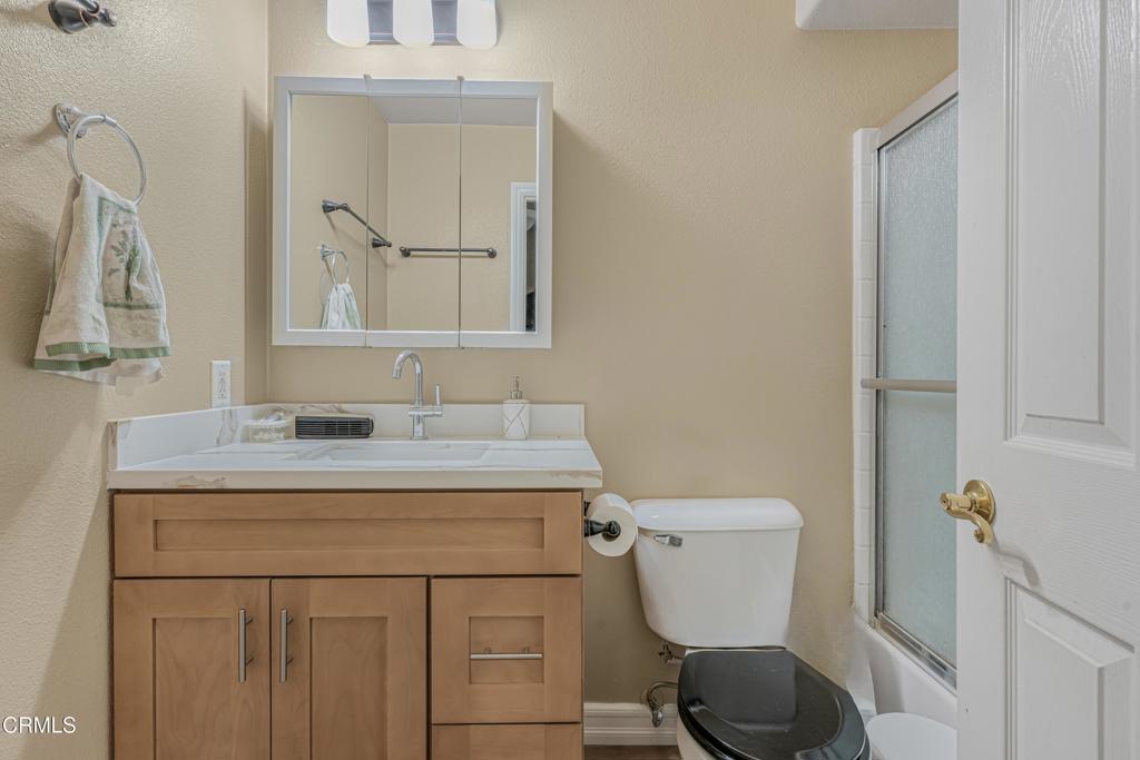 1805 Hillary Court Simi Valley, CA 93065 - Photo 24 of 38 NBM07975