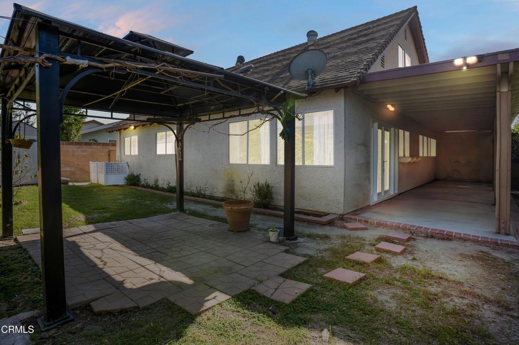 1805 Hillary Court Simi Valley, CA 93065 - Photo 30 of 38 22 Remove objects in blue and twilight