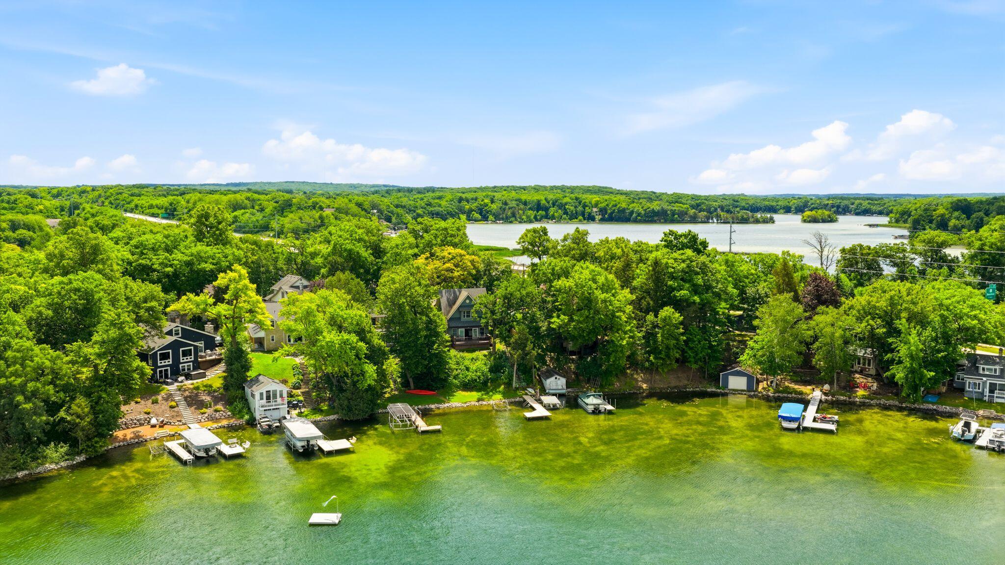 2125 North Peninsula Road Summit, WI 53066 - Photo 33 of 39 2125 N Peninsula Rd, Oconomowoc - Drone-