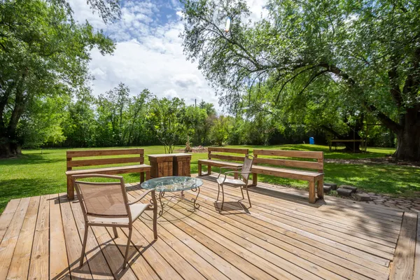 $585,000 | 6811 Cemetery Road, Manvel, TX 77578