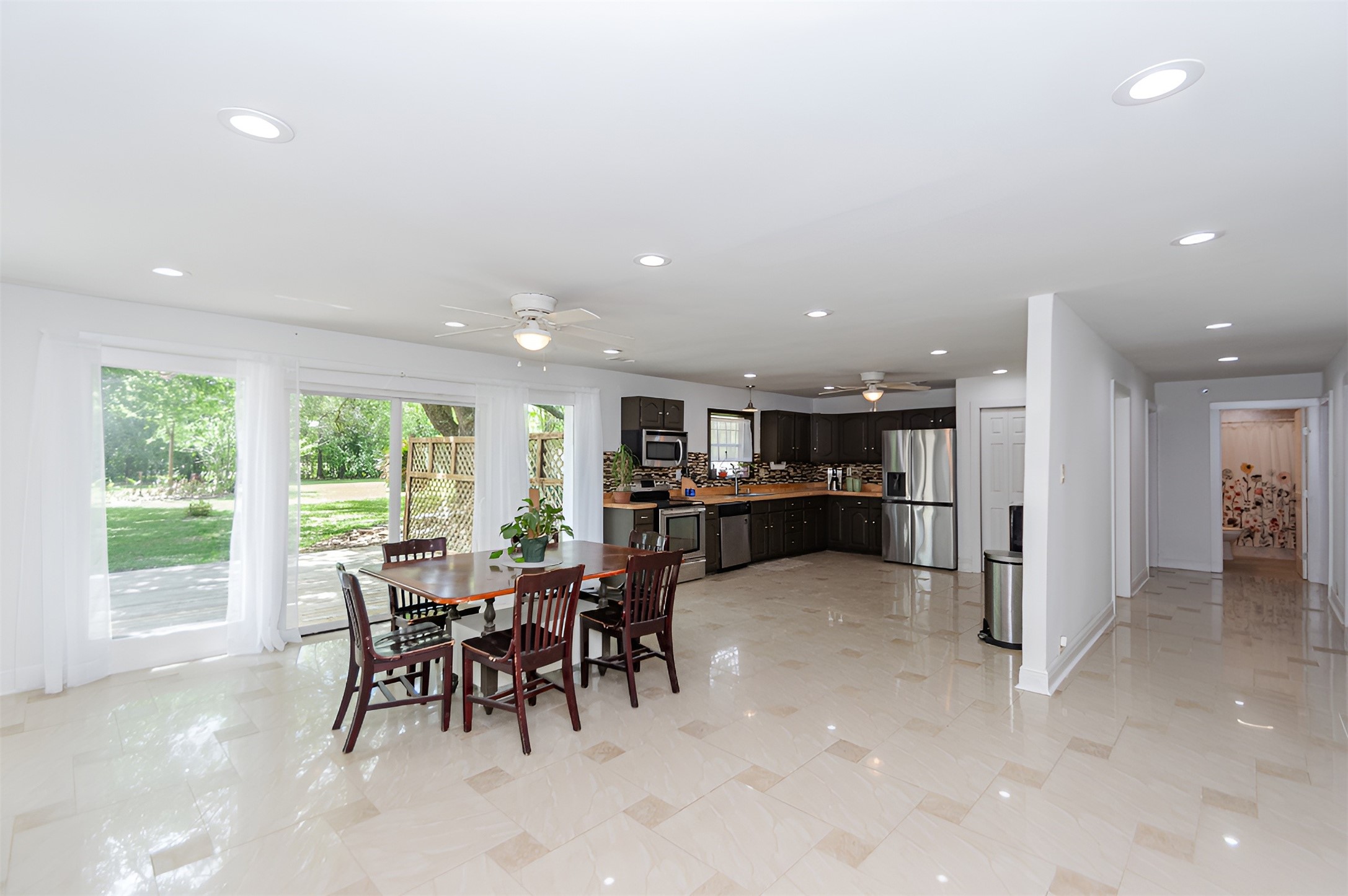 6811 Cemetery Road Manvel, TX 77578 - Photo 4 of 23