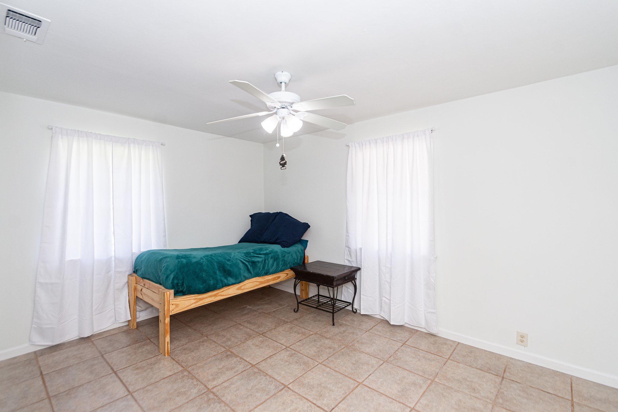 6811 Cemetery Road Manvel, TX 77578 - Photo 9 of 23