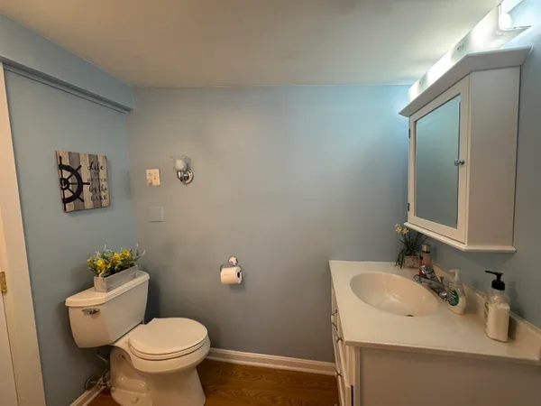 $375,000 | 1926 Colchester Point Road, Colchester, VT 05446