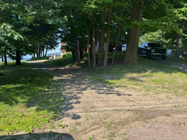 $375,000 | 1926 Colchester Point Road, Colchester, VT 05446