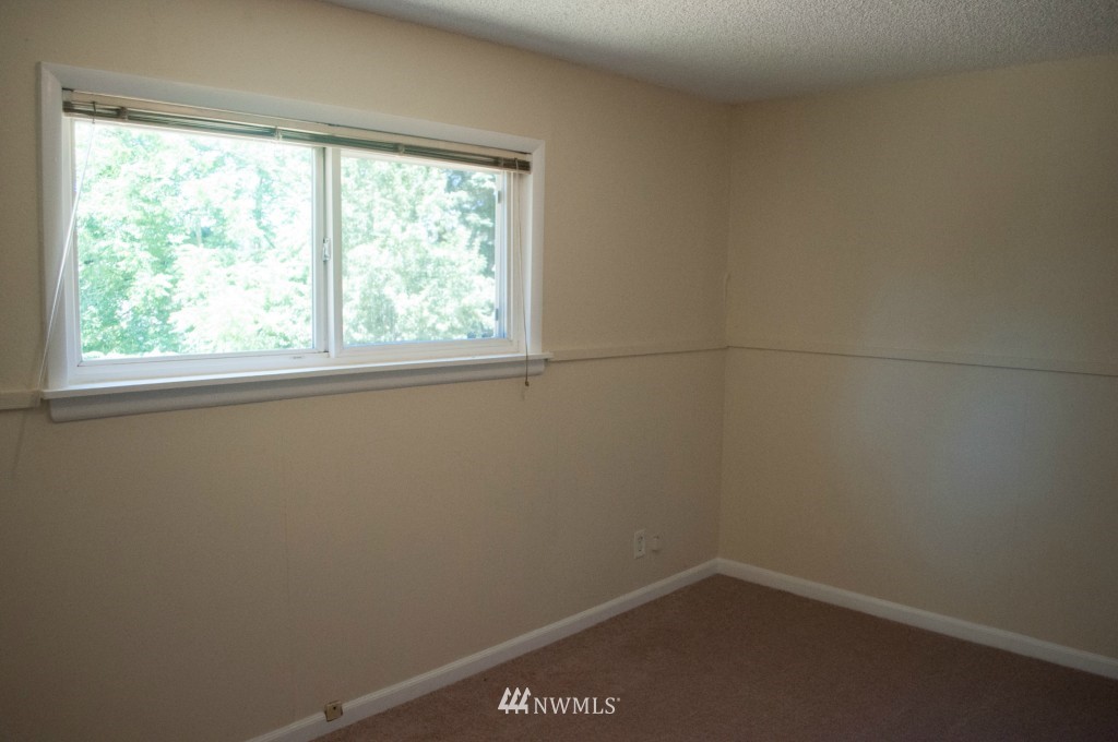 24124 7th Place West Bothell, WA 98021 - Photo 11 of 16