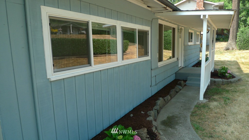 24124 7th Place West Bothell, WA 98021 - Photo 4 of 16