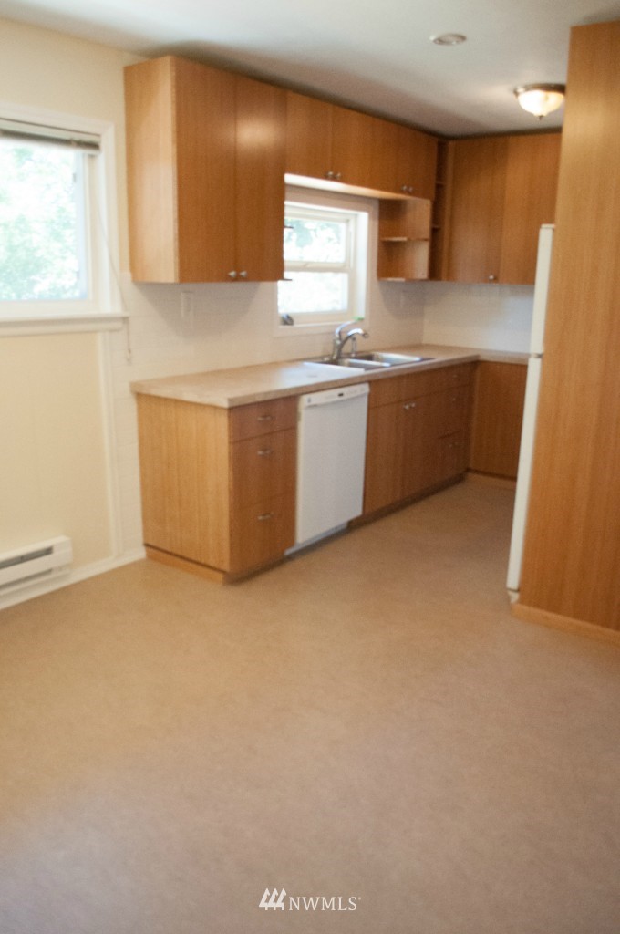 24124 7th Place West Bothell, WA 98021 - Photo 7 of 16
