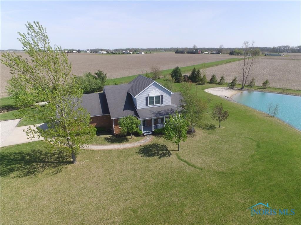 23810 Dunbridge Road Perrysburg, OH 43551 - Photo 1 of 33 Gallery Image 1