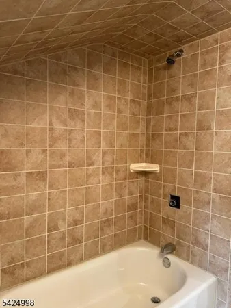 $2,100 | 515 Hamburg Turnpike, Unit 2, West Milford, NJ 07480