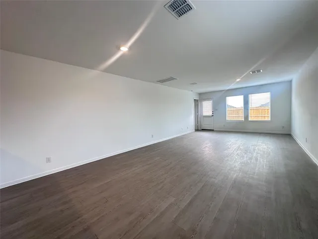 $2,099 | 1729 Crossbill Street, Forney, TX 75126