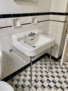 249 Lauderdale Road Nashville, TN 37205 - Photo 11 of 17 a bathroom with a sink and a mirror