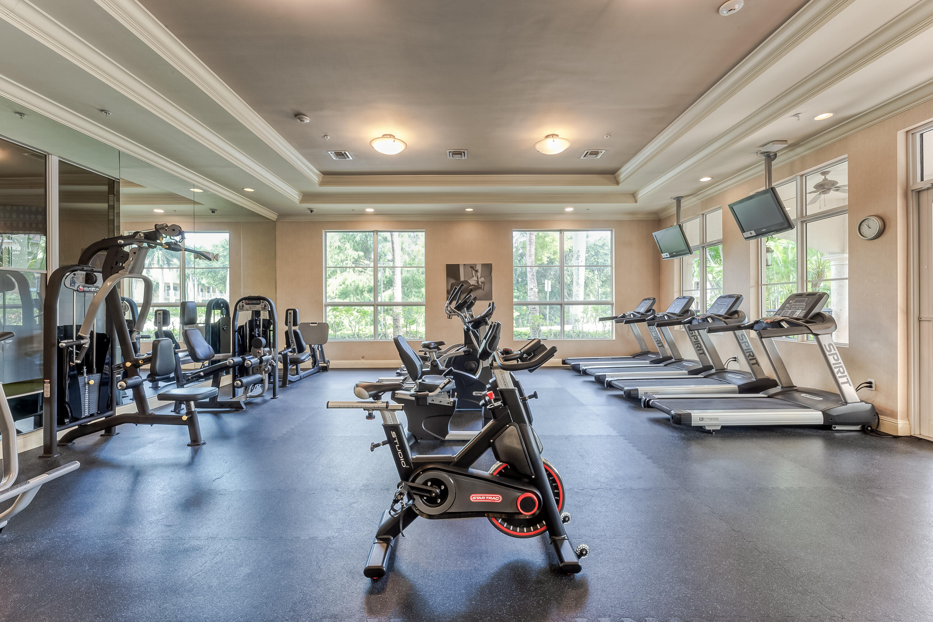 1660 Renaissance Commons Boulevard, Unit 2316 Boynton Beach, FL 33426 - Photo 30 of 40 Gym