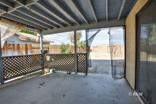 236 Richard Court Ridgecrest, CA 93555 - Photo 26 of 29 a view of a backyard