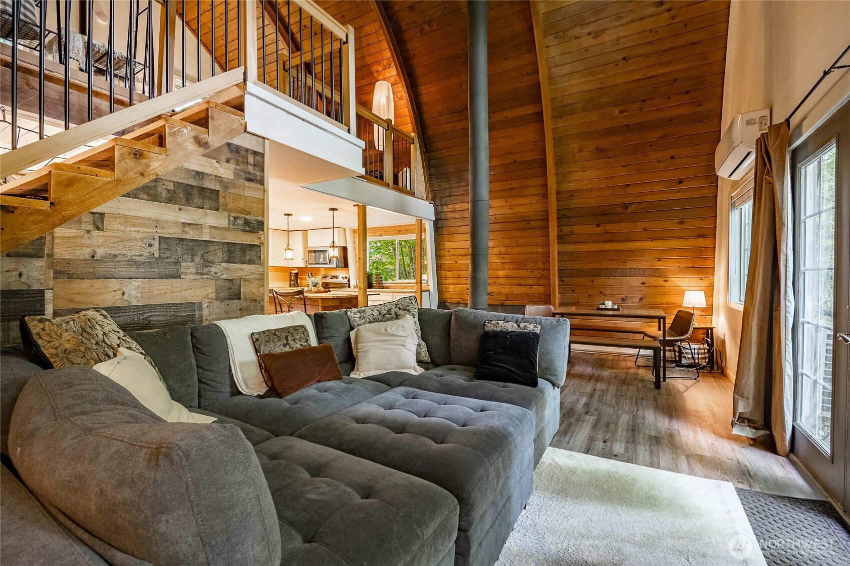 14001 Welcome Road Glacier, WA 98244 - Photo 6 of 39