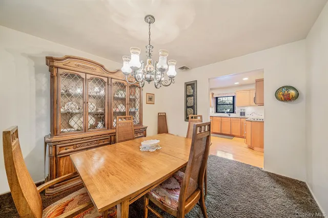 $750,000 | 10 Penelope Drive, East Setauket, NY 11733