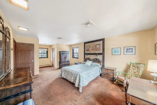 $750,000 | 10 Penelope Drive, East Setauket, NY 11733