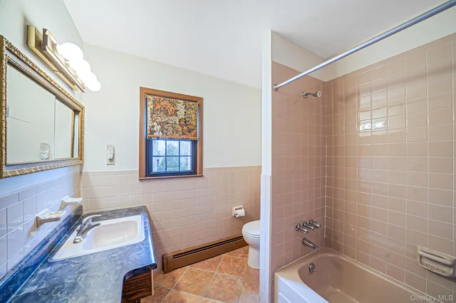 $750,000 | 10 Penelope Drive, East Setauket, NY 11733