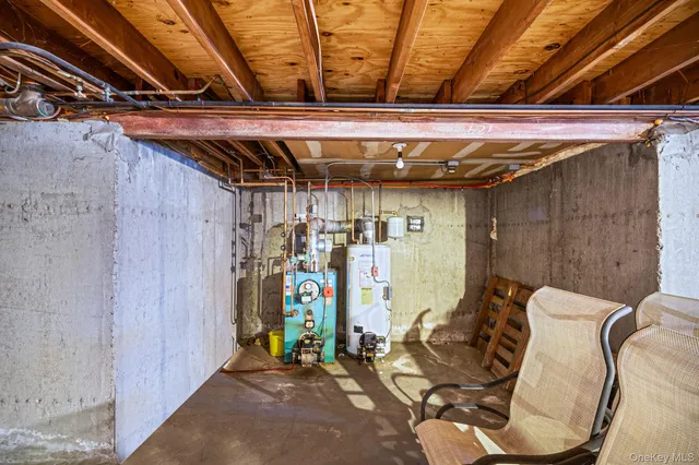 $750,000 | 10 Penelope Drive, East Setauket, NY 11733