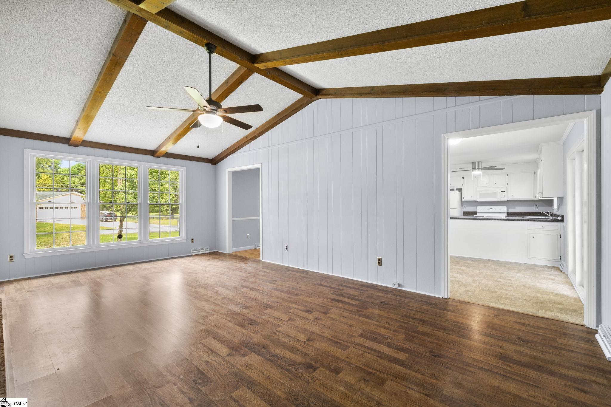 200 Barry Drive Greer, SC 29650 - Photo 14 of 29