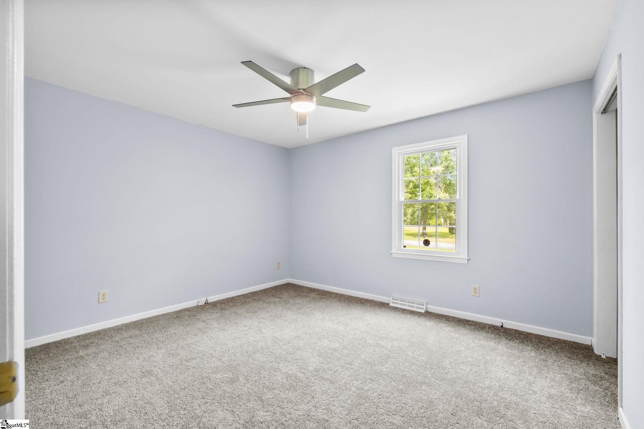 200 Barry Drive Greer, SC 29650 - Photo 19 of 29