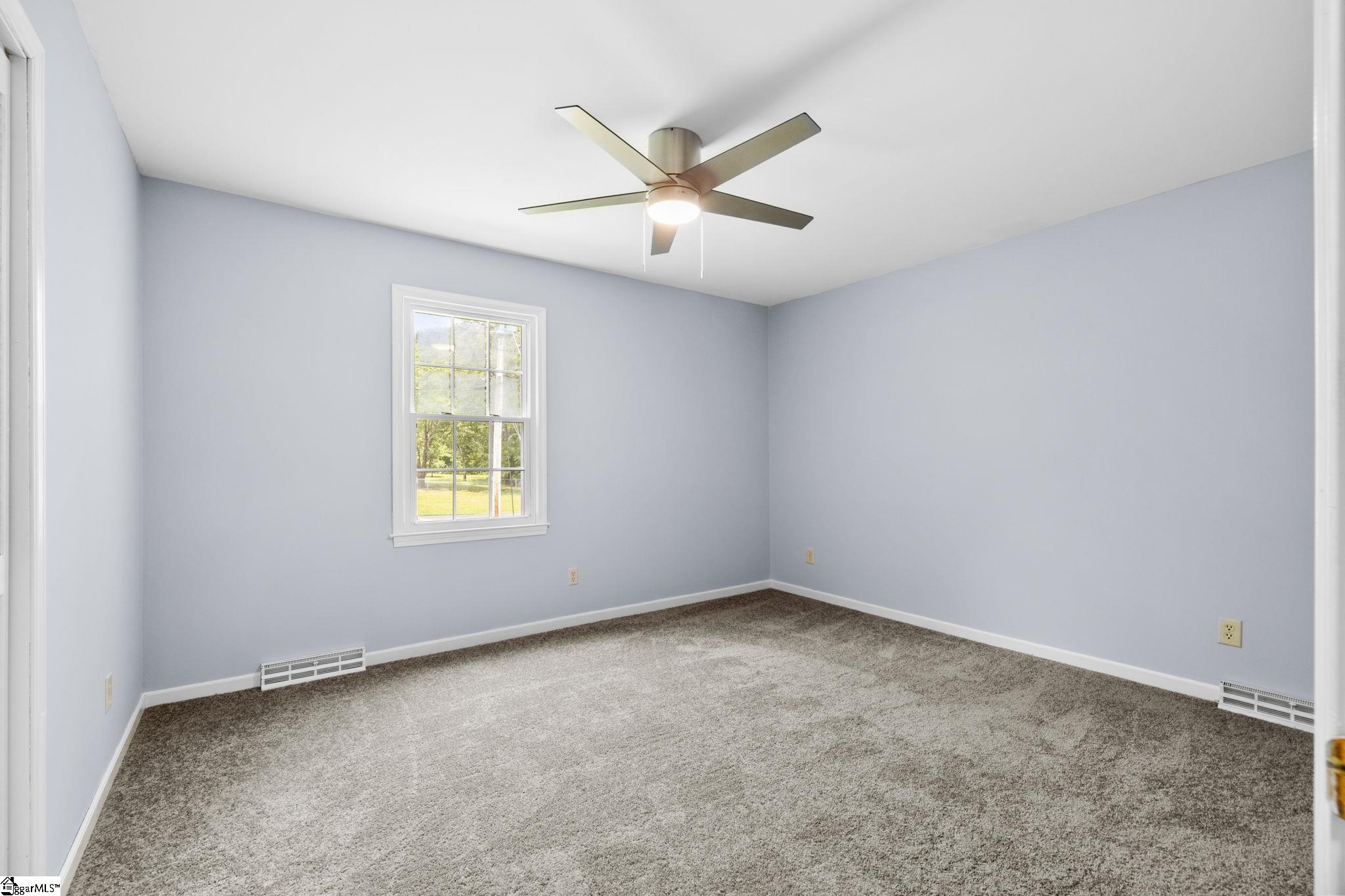 200 Barry Drive Greer, SC 29650 - Photo 22 of 29