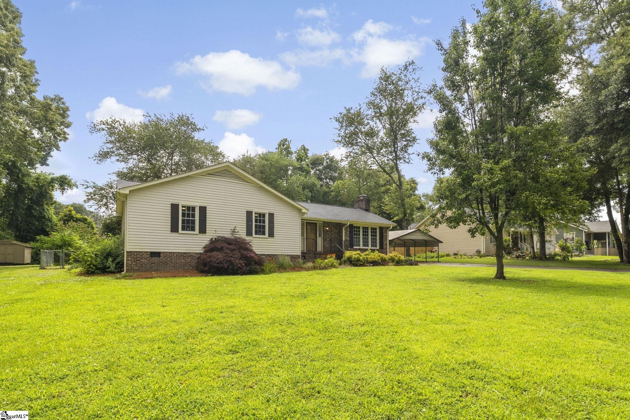 200 Barry Drive Greer, SC 29650 - Photo 27 of 29